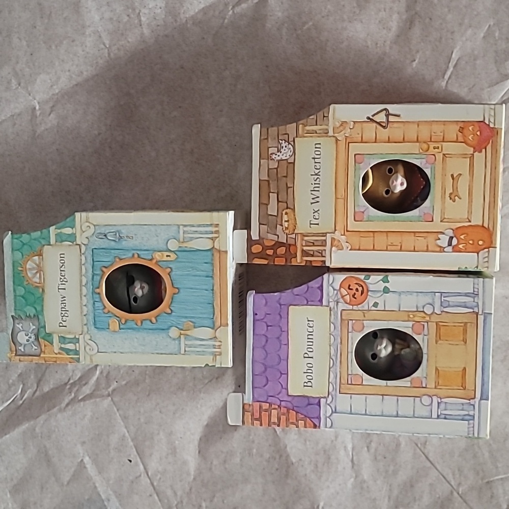 Hallmark Catswitch Hollow figurines